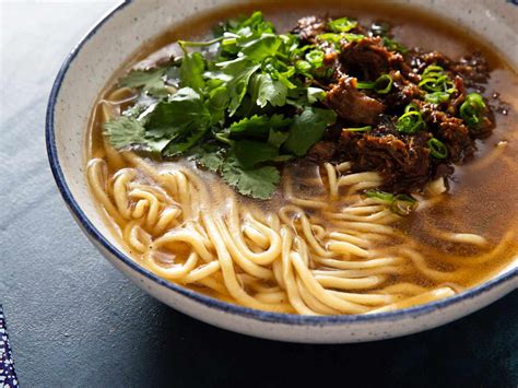  チャオヤン式羊肉湯麺、スパイシーなスープとモチモチの麺が織りなす至高の一杯！